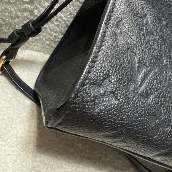 Louis Vuitton Empreinte Leather Pont Neuf MM - Picture 3 of 9